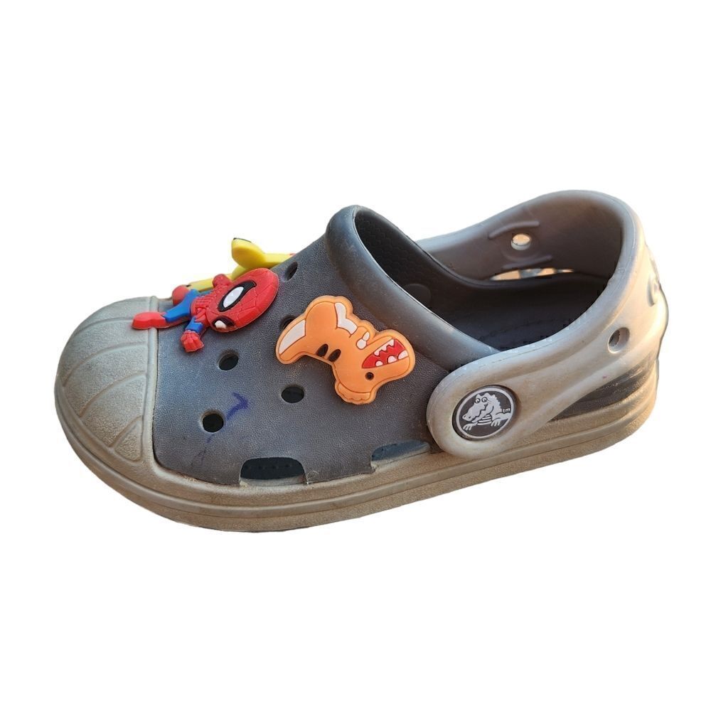 Crocs Shoes Childs Size 6 Gray with Jibbitz Gray Two Tone